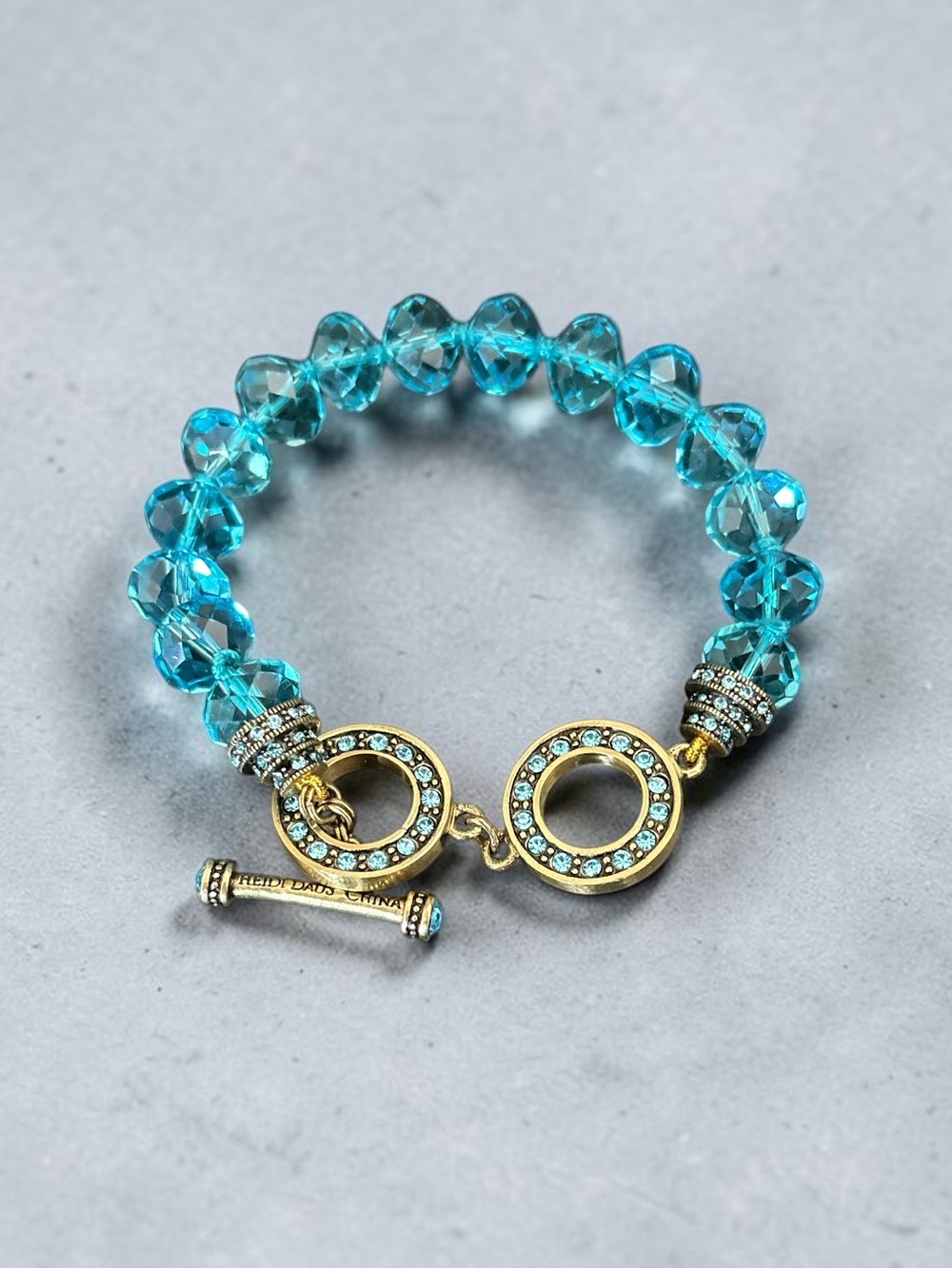 NWT Heidi Daus Translucent Turquoise Faceted Bead Toggle Vintage Bracelet - Picture 12 of 12